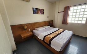 Hoàng Mai Hotel